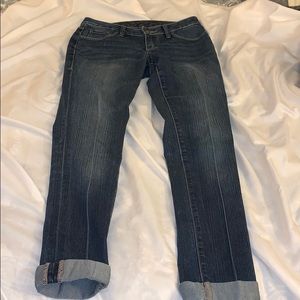 Jag cuffed jeans SZ 2.  Great fade and style